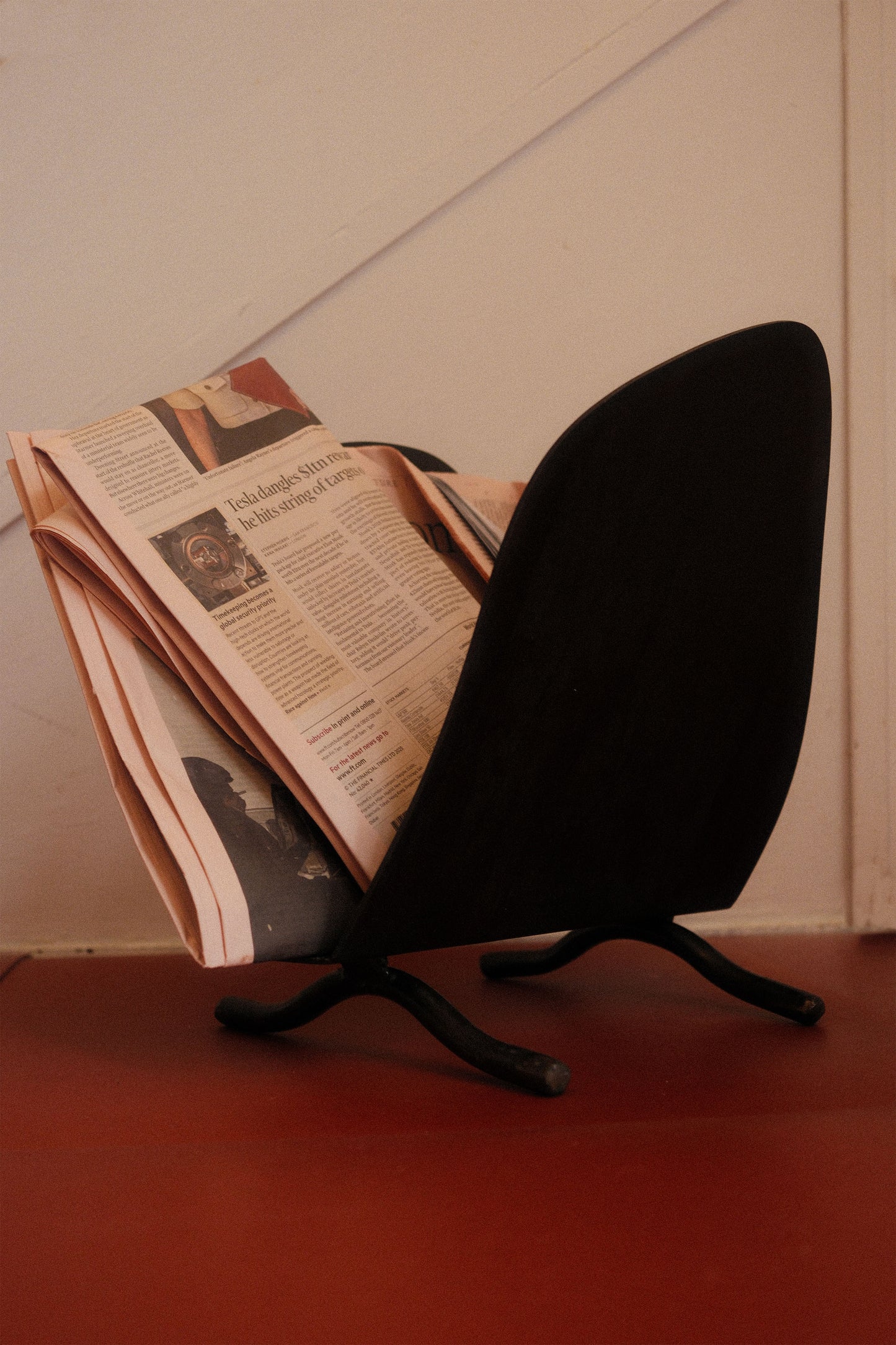 Magazine Rack BLACK